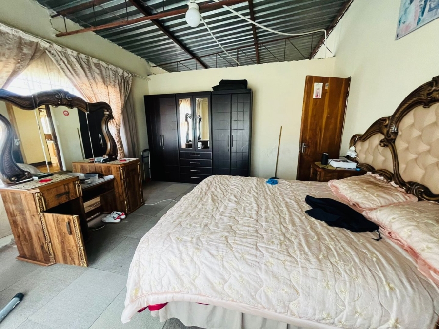 4 Bedroom Property for Sale in Motse Papiki Moilwa Free State